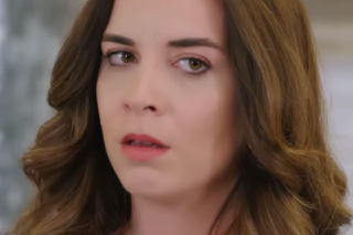 Panna młoda odcinek 69. Beyza chce uwieść Cihana, a ten zabiera Hancer do domu na noc