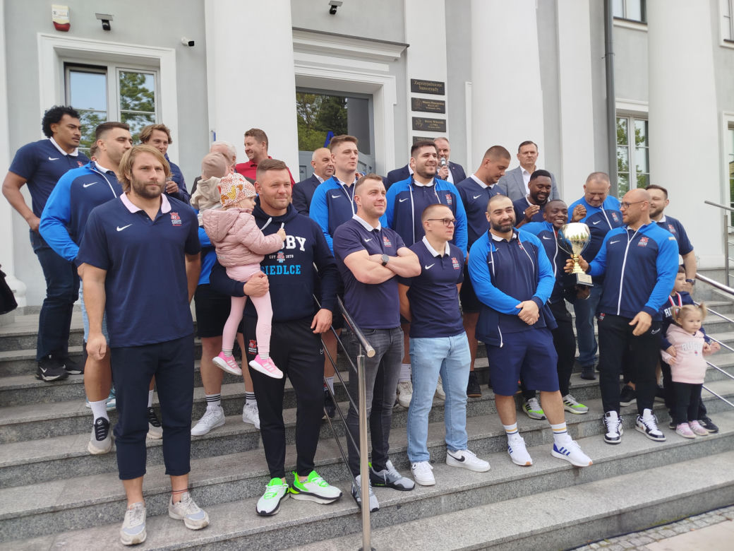Społeczność sportowców i kibiców rugby z Siedlec uczciła największy z dotychczasowych sukcesów w historii klubu