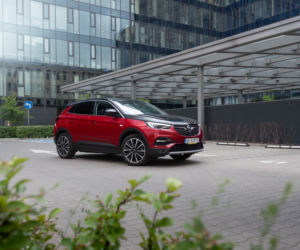 Opel Grandland X Hybrid4