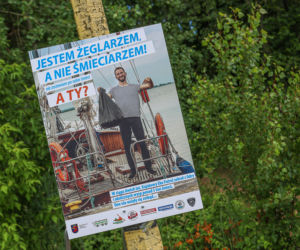 Prezydent Szczecina pomógł w sprzątaniu Plaży Mieleńskiej