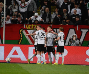 Legia - Zagłębie: Żona, brat i dzieci Jacka Magiery dziękują kibicom