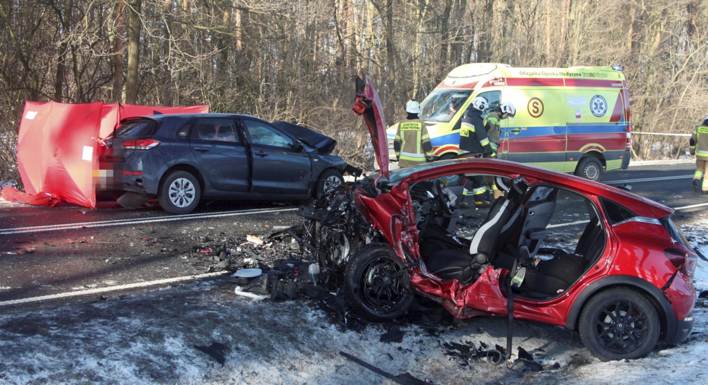 Wypadek pod Siedlcami. Zderzyły się dwie panie, jedna zginęła