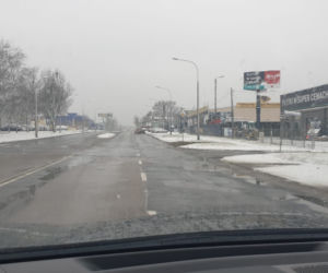 Zimowe warunki na drogach! Śnieg sypie w Olsztynie i w okolicy
