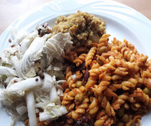 Tanio i wegetariańsko? To możliwe! W tych miejscach zjesz pyszny i niedrogi lunch [TOP 10]