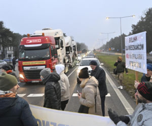 Mają dość korków, chcą buspas. W godzinach szczytu protestowali na pasach