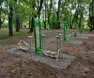Siłownia pod chmurką w parku im. Hanny Pudlis