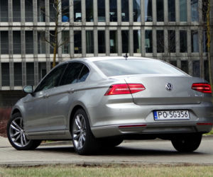 Volkswagen Passat Limousine B8 Highline 2.0 TDI DSG BlueMotion