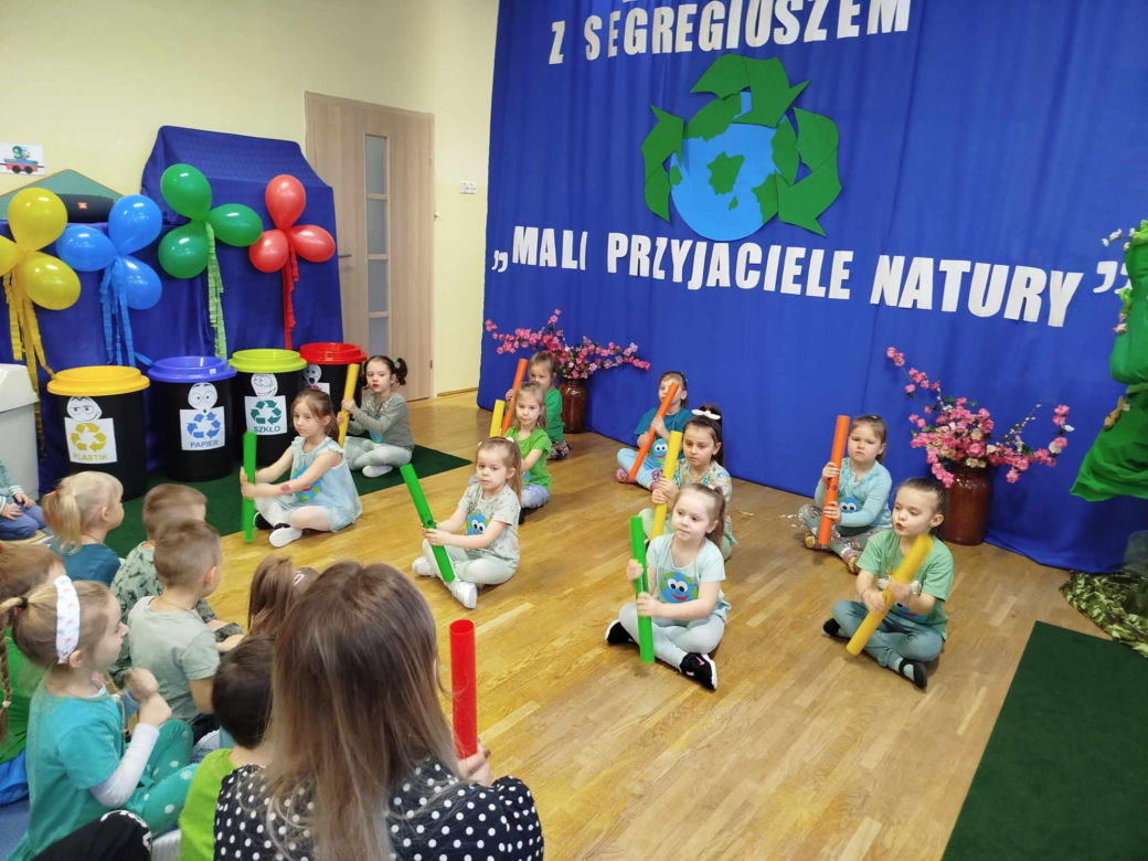 Program jest częścią projektu „EKOmaraton Siedlce z Segregiuszem” promującego edukację ekologiczną wśród najmłodszych poprzez zabawę