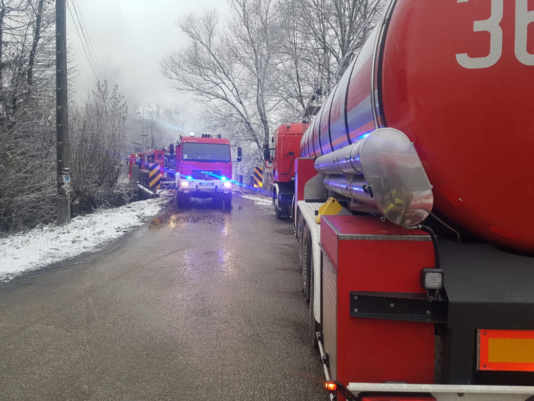Groźny pożar w Łękawicy koło Skrzyszowa