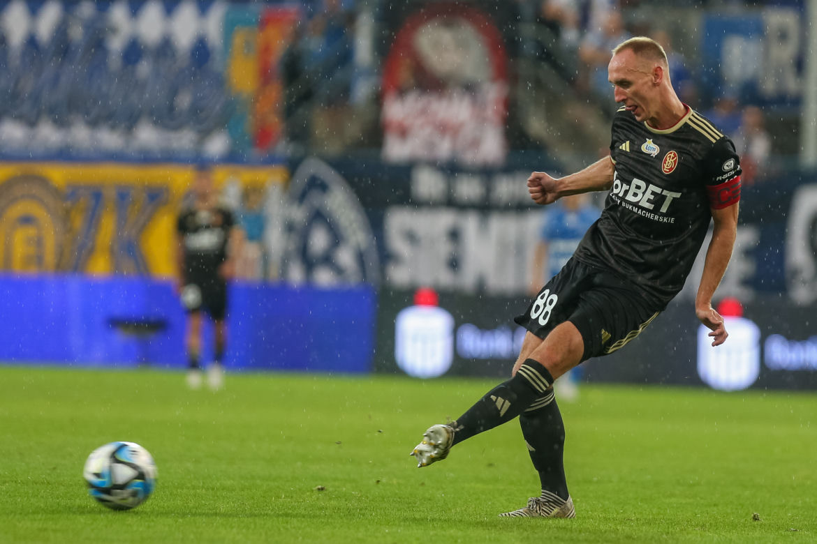 Ruch Chorzów pewnie pokonał ŁKS. Pierwsze punkty w Ekstraklasie