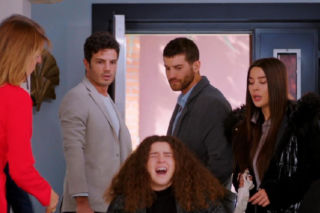 Miłość i nadzieja, odcinek 363. Feraye, Bulent, Ege, Melis, Cihan, Zeynep, Seda