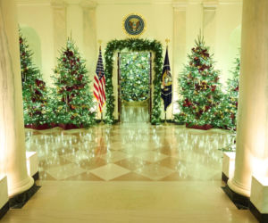 Melania Trump udekorowała Biały Dom. Święta lepsze niż za Bidena?