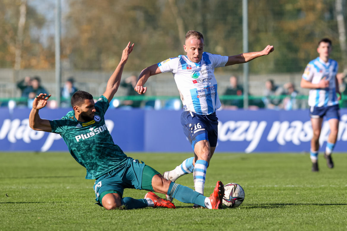 Legia męczyła się do Świtu