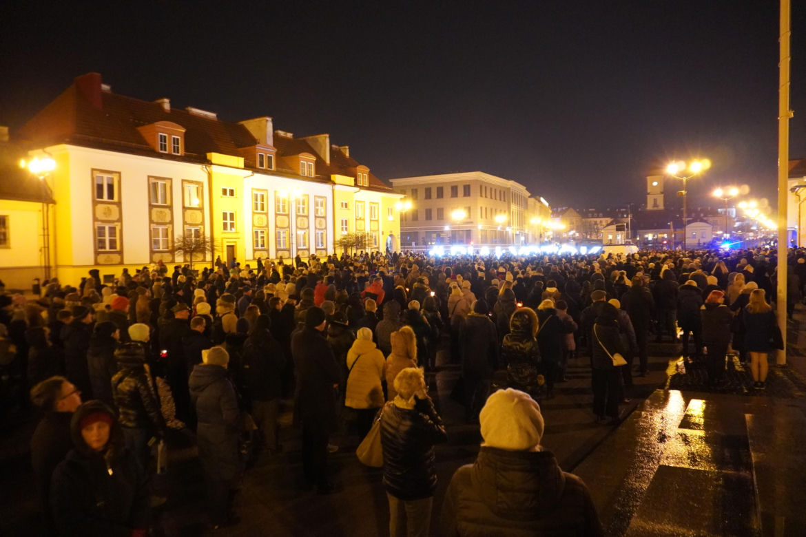 Miejska Droga Krzyżowa w Białymstoku 2024 [ZDJĘCIA]