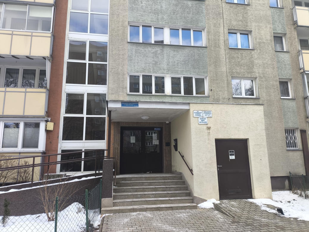Prywatna firma przejęła osiedle w Warszawie. Teraz chce od mieszkańców milionów. „To nie my zawiniliśmy!”