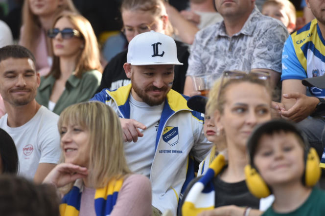 PRES Grupa Deweloperska Toruń - Gezet Stal Gorzów: Zdjęcia kibiców z meczu 7. kolejki PGE Ekstraligi na Motoarenie