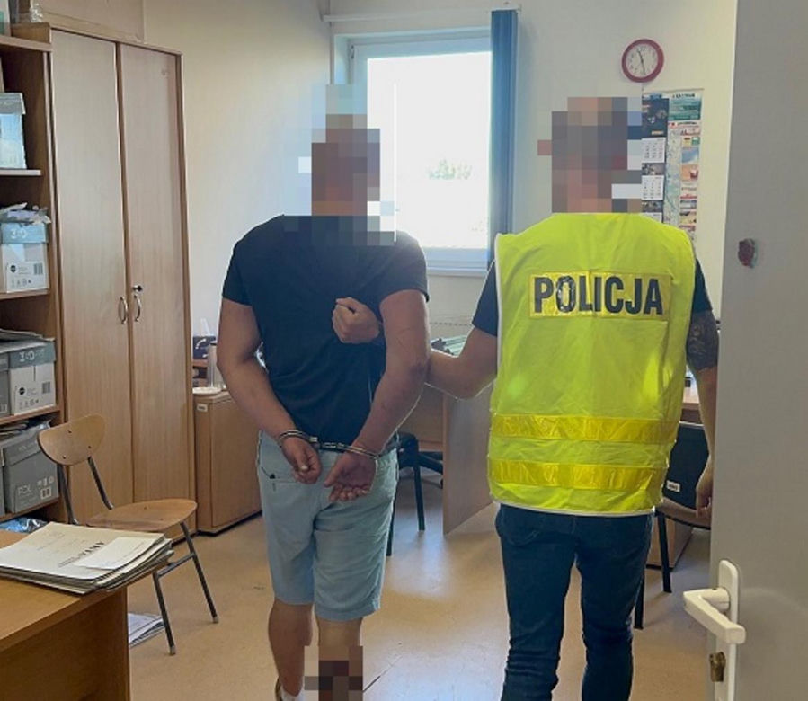 30-letni rabuś zatrzymany. Łup wywiózł na taczce