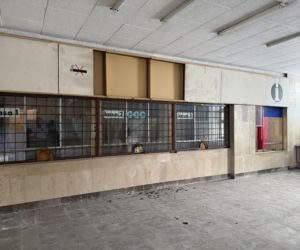 Koniec z ruiną w centrum miasta. Historyczny dworzec w Ostrowcu zyska drugie życie