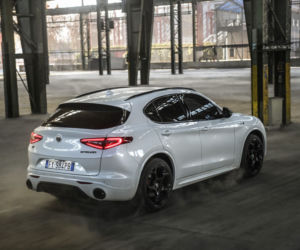 Alfa Romeo Stelvio Veloce Ti (2021)