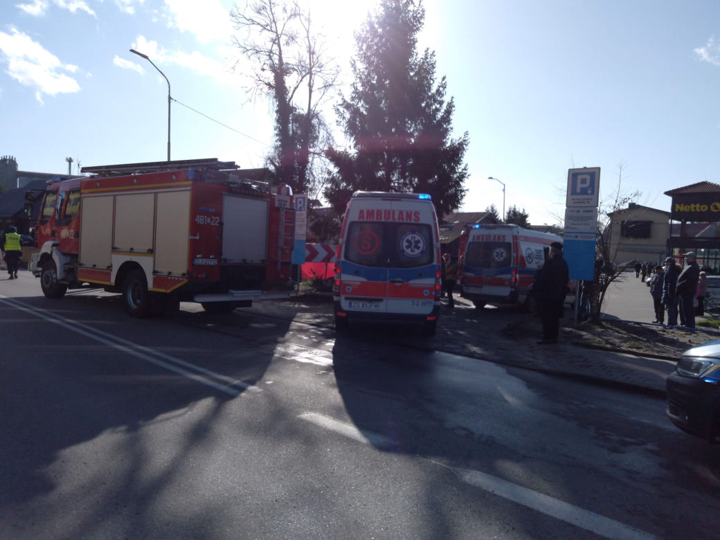 Wypadek na budowie w centrum Łobza. Pracownik został przysypany ziemią