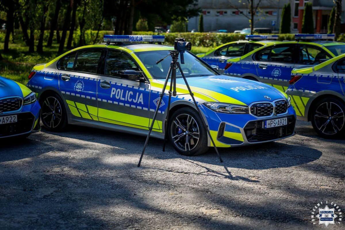 „Bestie” na świętokrzyskich drogach! Policja odbiera nowe BMW M340i xDrive i laserową broń na piratów