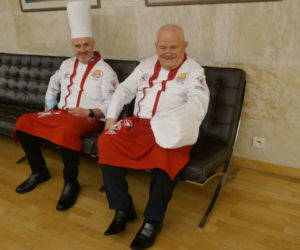 Tort z pszczołami na urodziny Rzeszowa [ZDJĘCIA]