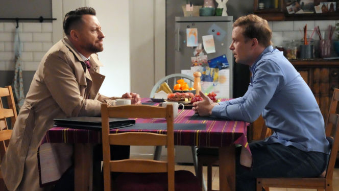 Barwy szczęścia, odc. 3331. Maciej Wilk (Adam Szczyszczaj), Hubert (Marek Molak)