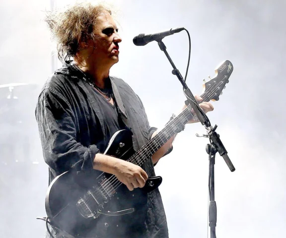 Robert Smith był przerażony hitem The Cure. Myślałem, że ukradłem tę melodię! 
