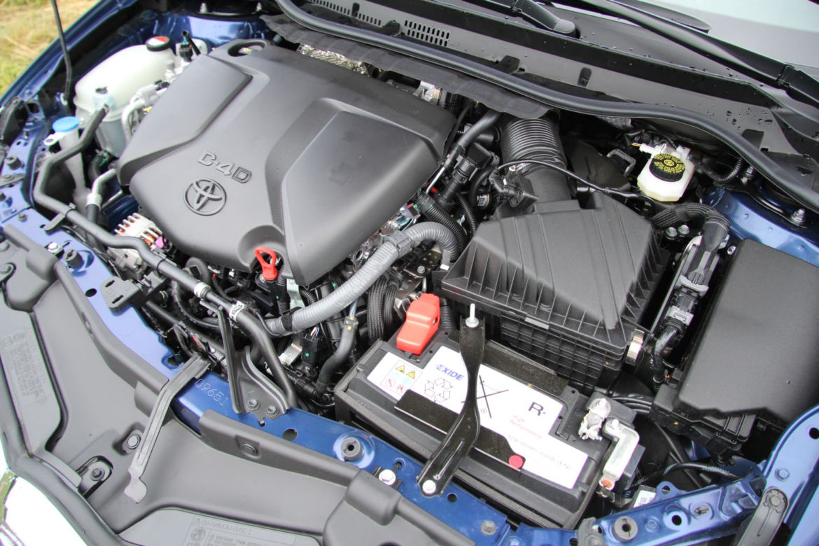 Toyota Auris Touring Sports lifting