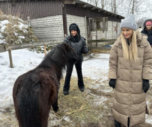 Joanna Krupa odwiedza schronisko dla zwierząt