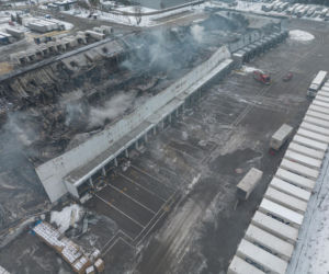 Wielki pożar magazynu pod Poznaniem. Skala zniszczeń poraża!