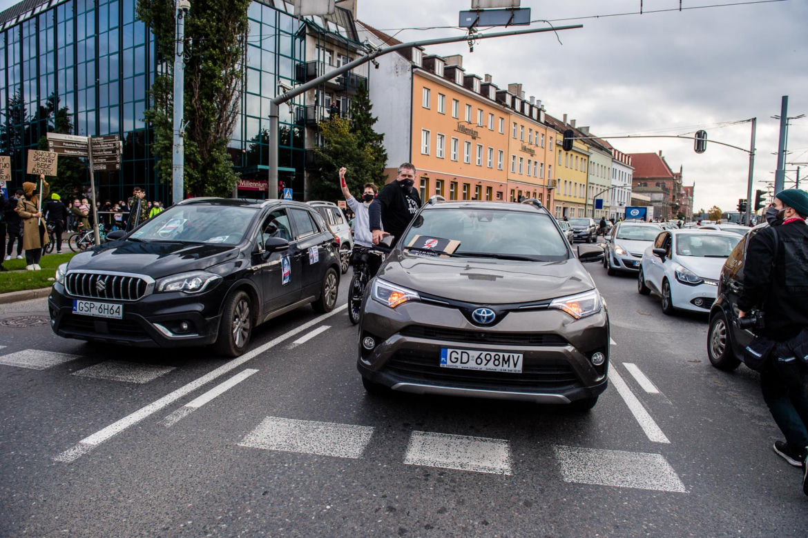 Strajk Kobiet: Protest w Gdańsku! Policja użyła gazu. 4 osoby zatrzymane [ZDJĘCIA]