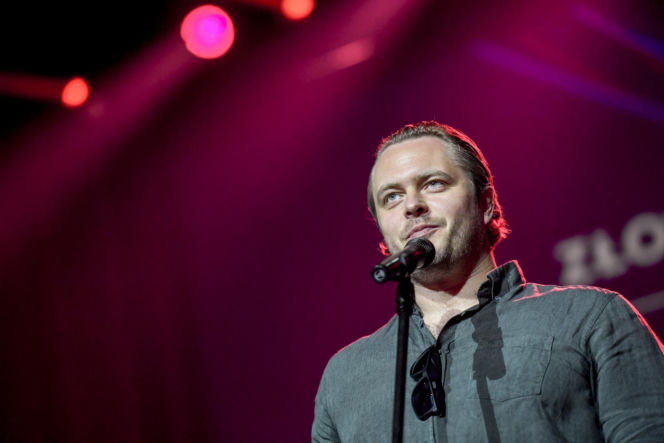 Tomasz Schuchardt kiedyś i dziś. Aktor słynie z metamorfoz, bywa niemal nie do poznania