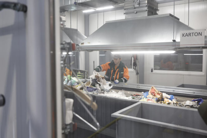 Spalarnia śmieci w Warszawie to teraz Warszawska Wytwórnia Energii. Zdjęcia ze środka wielkiego zakładu