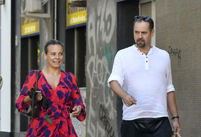 Anna Mucha na bazarze