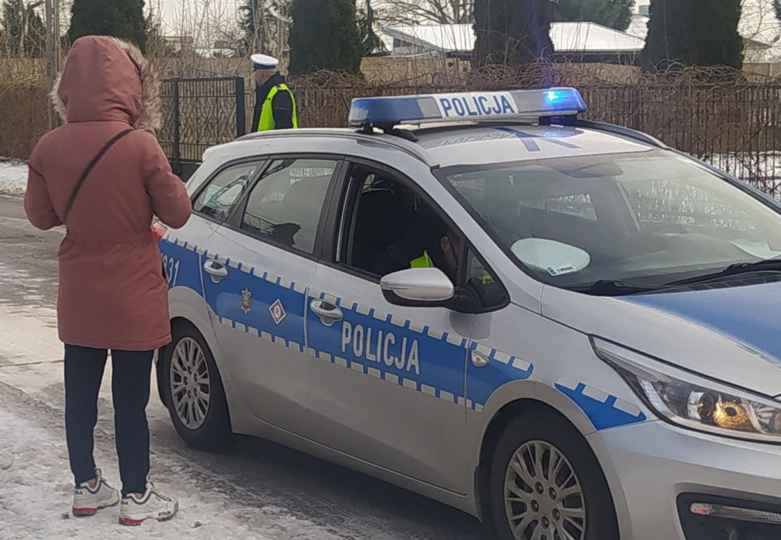 Skasowała auto, zadrapała się tylko w palec