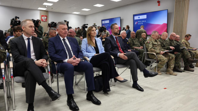 Program SAFE: 120 mld zł na polską armię w trzy dni. Kosiniak-Kamysz: "Operacja Polska SAFE trwa nadal. Ona się nigdy nie skończy"