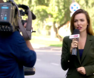 O mnie się nie martw odc. 9. Dziennikarka (Marta Żmuda Trzebiatowska)