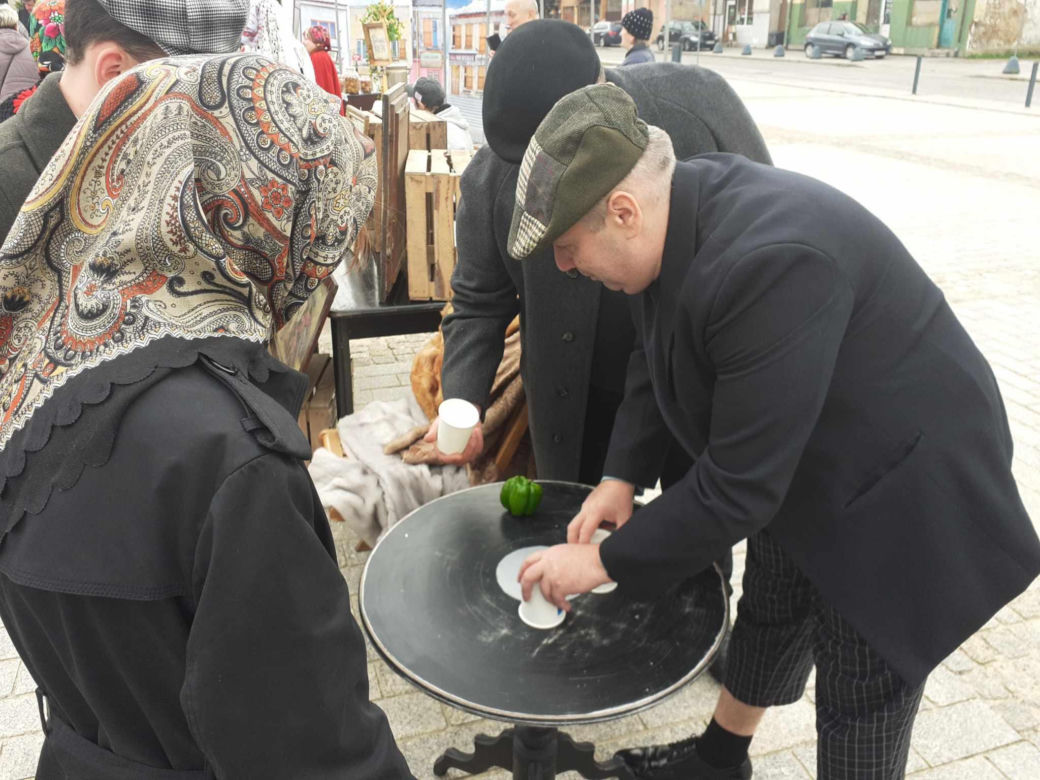 Polsko - żydowskie wesele na starachowickim Rynku - „Wierzbnickie meżaliany”