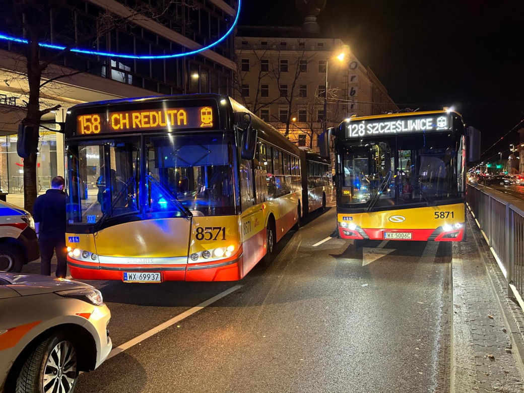 Kobieta przejechana przez miejski autobus. Makabryczny wypadek