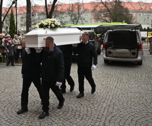 Pogrzeb Weroniki i Sebastiana. Ostatnia droga rodzeństwa