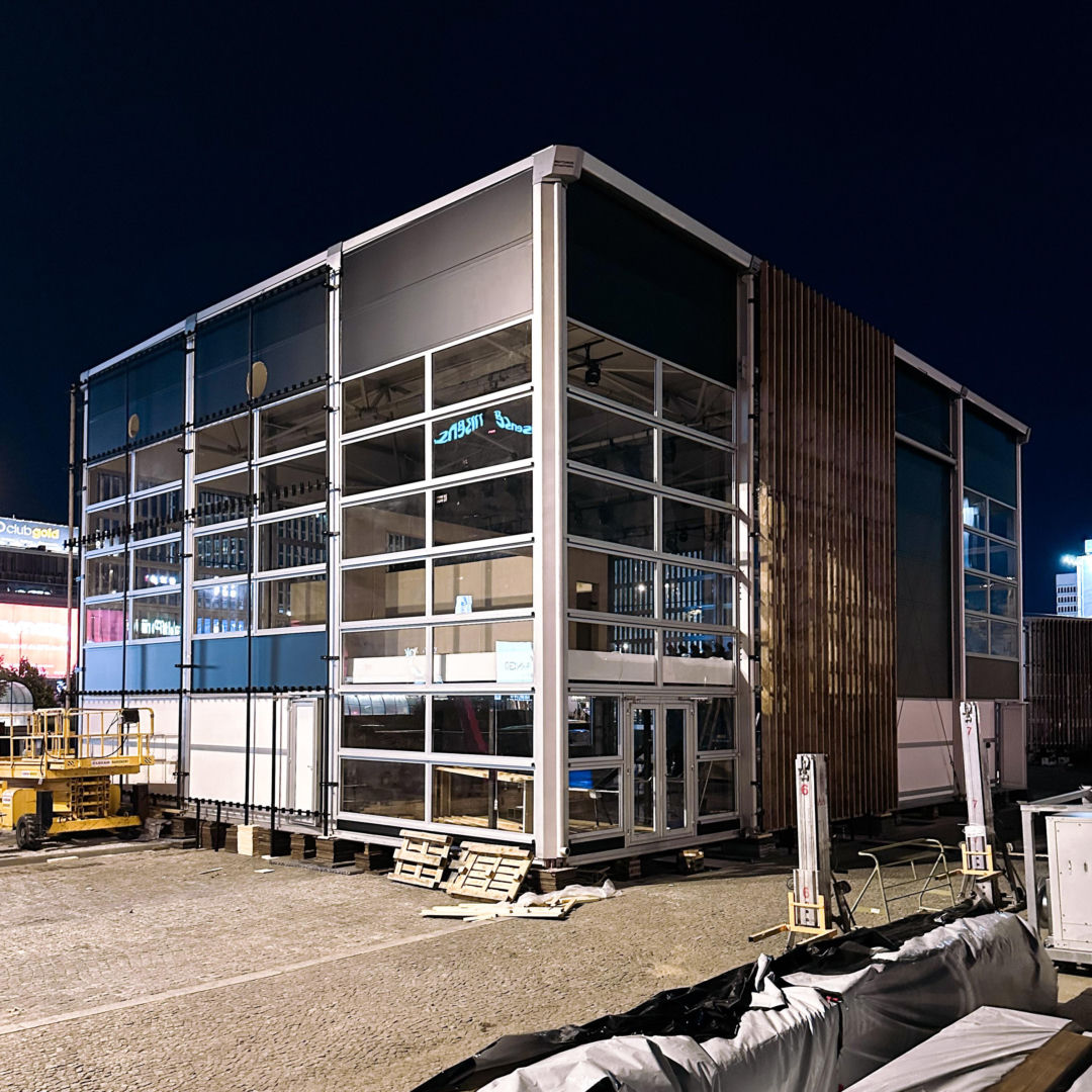 Mercedes-Benz Studio Warszawa w budowie