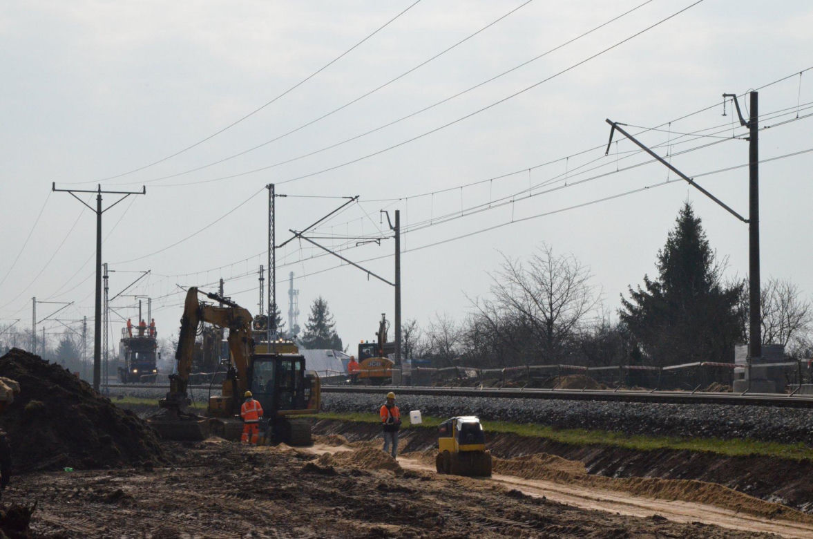 Budują nowe stacje kolejowe koło Wrocławia. Kiedy będą gotowe dla podróżnych? 