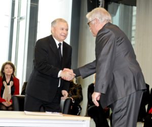 Kto popiera Jarosława Kaczyńskiego