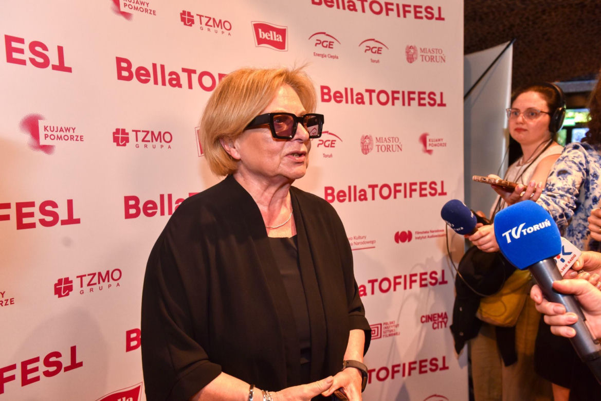 Gala Otwarcia 24. MFF BellaTOFIFEST w Toruniu. Elegancja i zachwycające kreacje gwiazd w CKK Jordanki