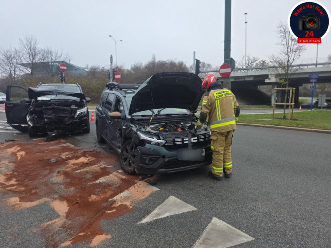 Wypadek karawanu wiozącego trumnę z ciałem. Szok w Warszawie