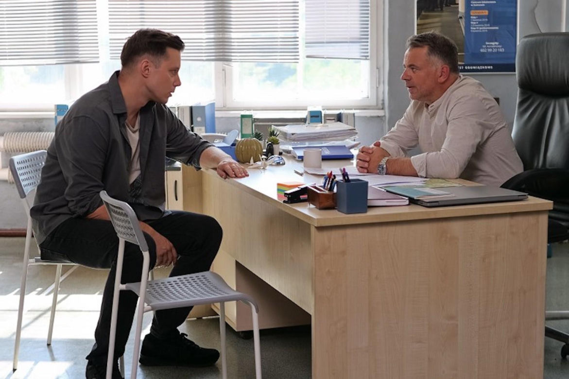 Pierwsza miłość, odcinek 3929: Piotrek (Michał Mikołajczak), Hubert (Rafał Szałajko)