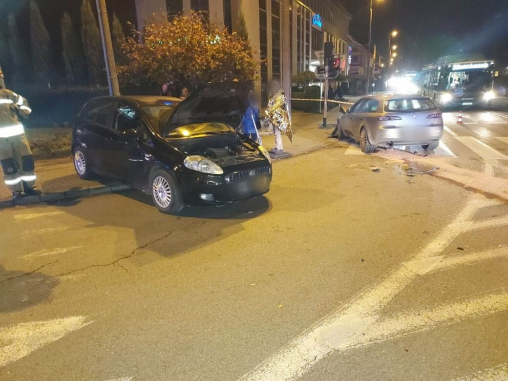 Samochód uderzył w pieszych. Dramatyczny wypadek w Tarnowie
