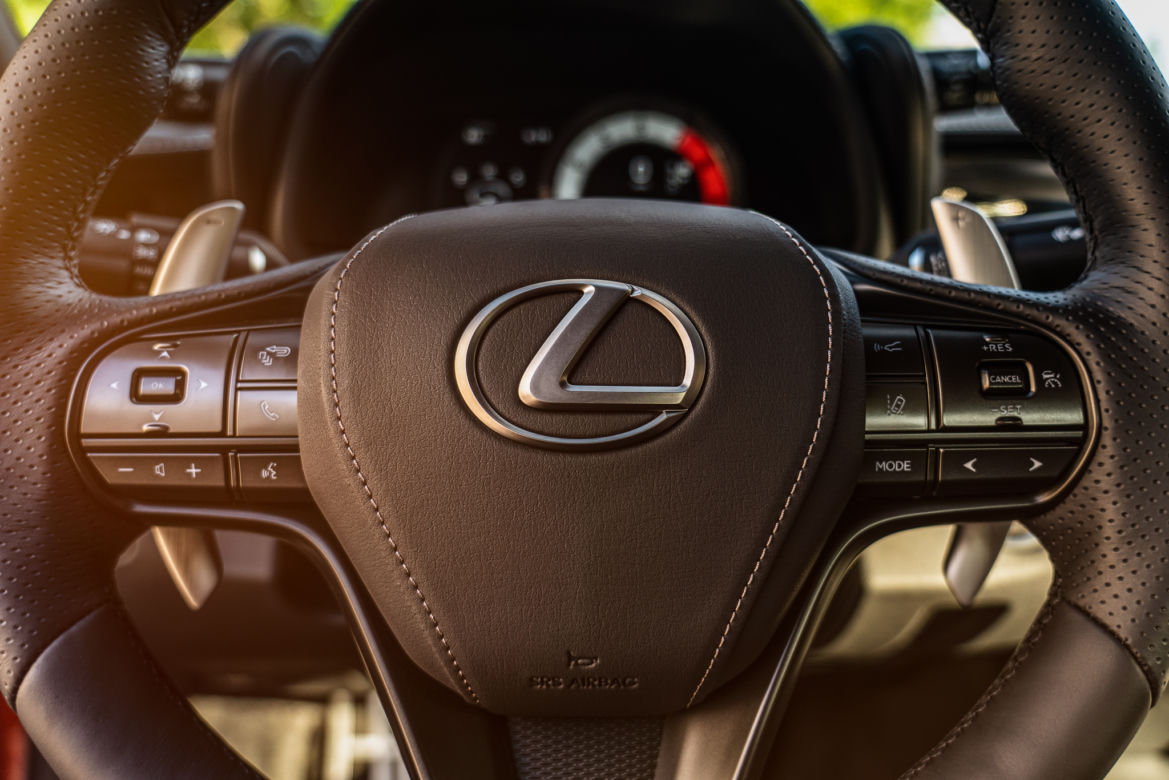 Lexus LC w kolorze Blazing Carnelian