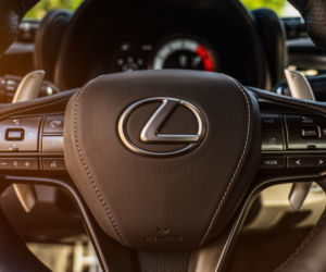 Lexus LC w kolorze Blazing Carnelian